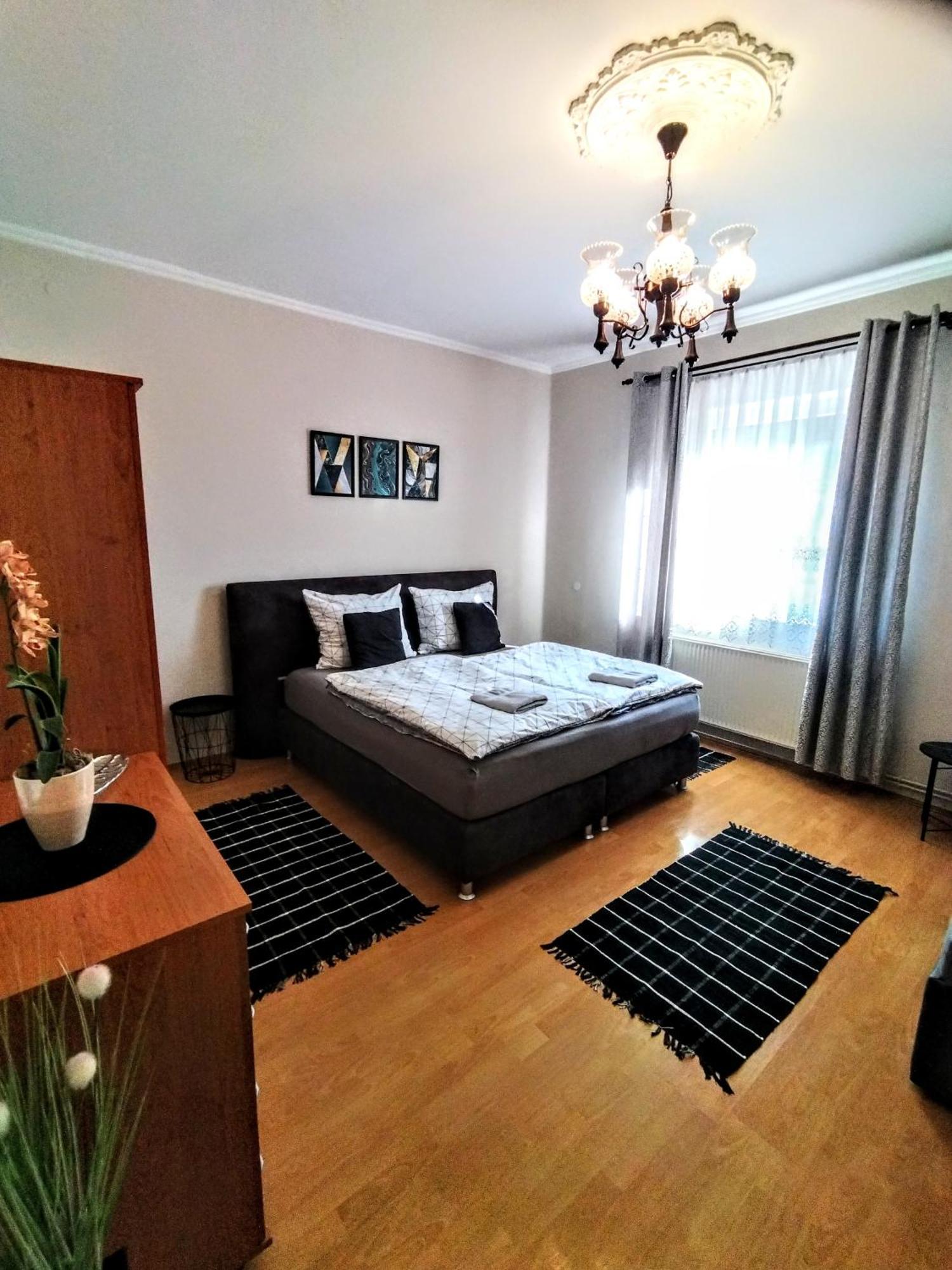 Elza Apartman Makó Εξωτερικό φωτογραφία